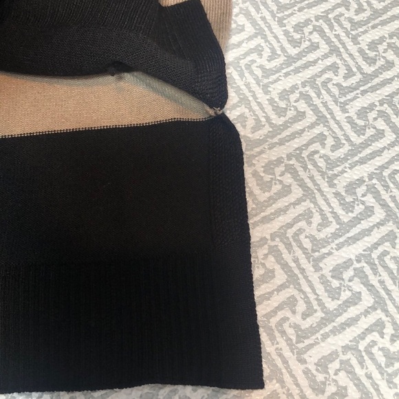 Verve ami V-Neck Color Block Sweater NWT Small - Picture 8 of 11